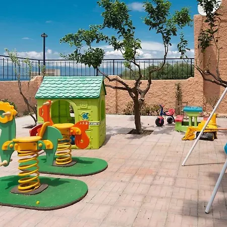 Villa Adelaide, A Reggio Calabria Fornaci (Reggio Calabria)