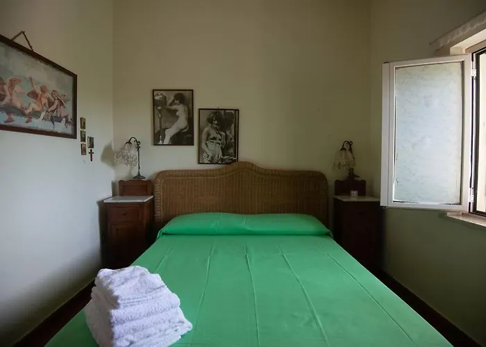 Adelaide, A Reggio Calabria Villa Fornaci (Reggio Calabria)