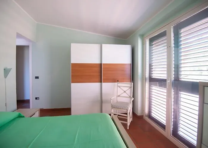 Adelaide, A Reggio Calabria Villa *