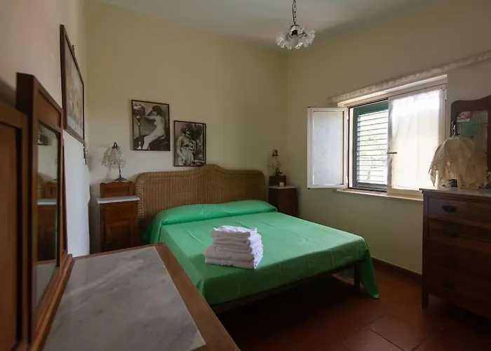 Adelaide, A Reggio Calabria * Fornaci (Reggio Calabria)